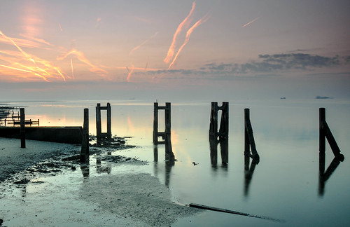 essex shoeburyness pier wood lowtide sunrise