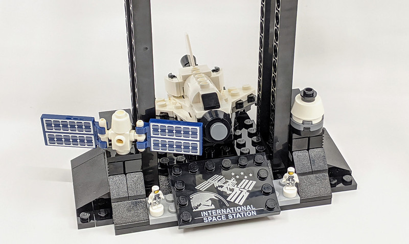 21321 LEGO Ideas International Space Station Review