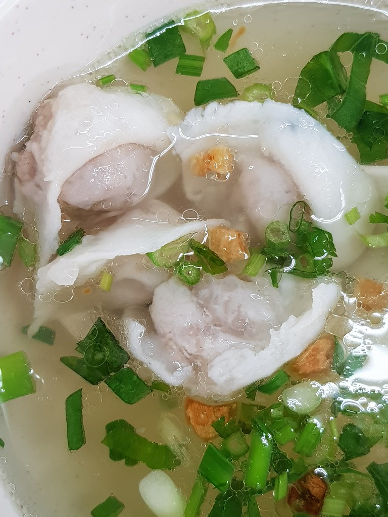 鱼鲛 Fish Dumpling rm$3.20 (rm$0.80/pc) @ 友记西刀鱼丸粉 You Fishball Noodles in Taman Subang Permai