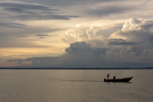 africa ethiopia bluenile nile tisisat water lake bahirdar boat sunset clouds