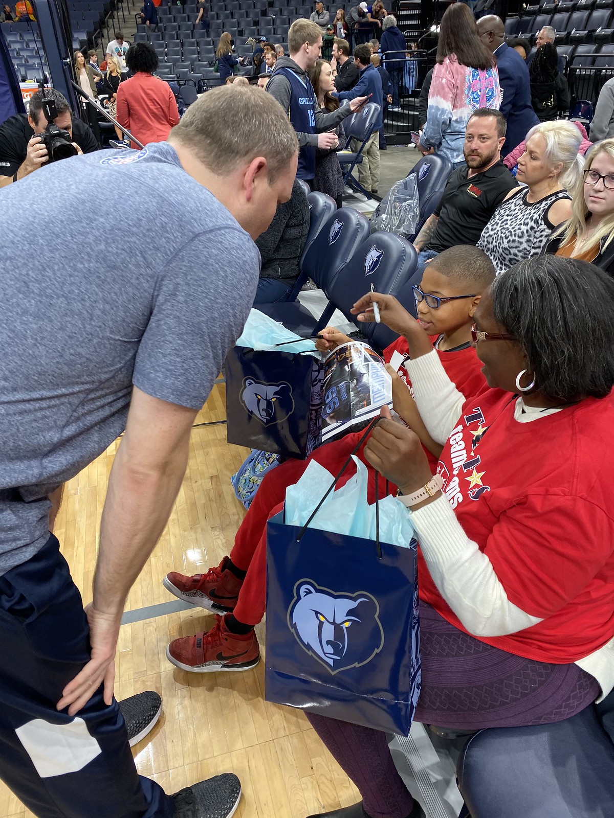 2019_T4T_Memphis Grizzlies Hoops for Troops 3