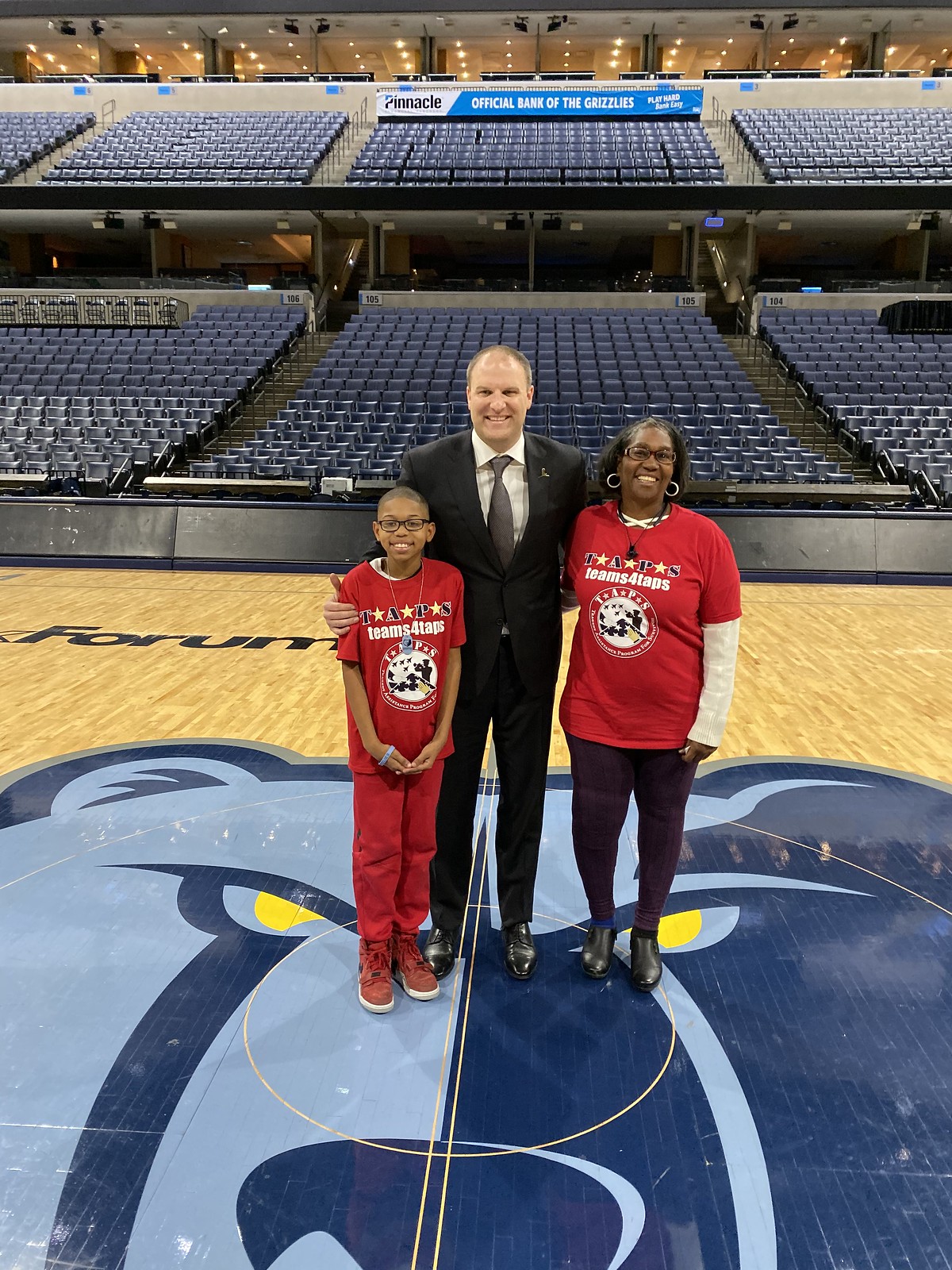2019_T4T_Memphis Grizzlies Hoops for Troops 13