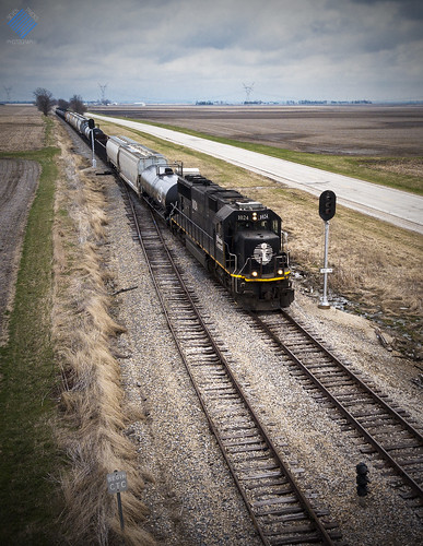 illinois railroad train locomotive photography outdoor illinoiscentral drone signal
