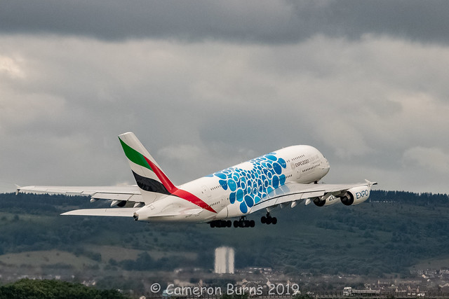 Emirates A6-EOT A380-800 (IMG_6341)