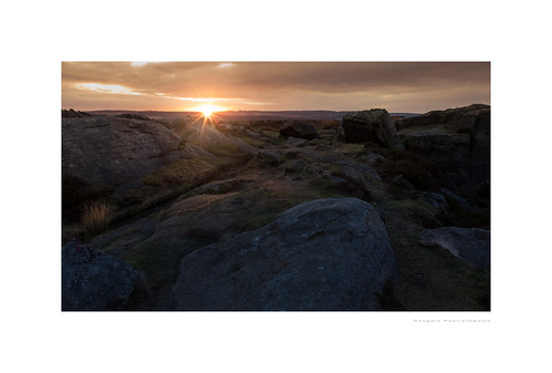 baslowedge derbyshire unlimitedphotos clouds dawn grass landscape outdoor photoborder rocks sky sunrise sillyoclock