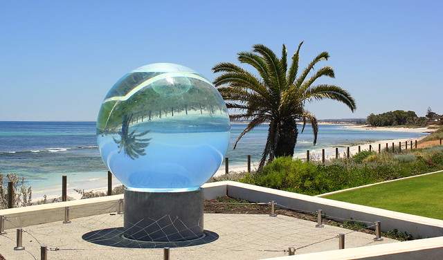Horizon-Glass Sphere