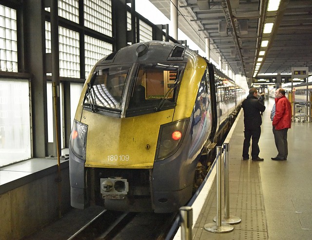180109 stands in St. Pancras after arriving with the 1A93 Hull - St. Pancras 25.01.2020