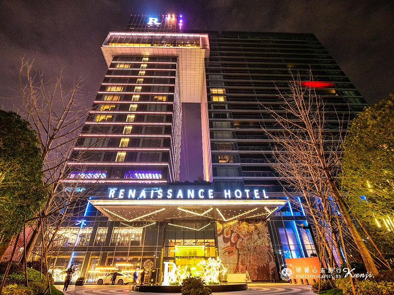 renaissance-hotel-2
