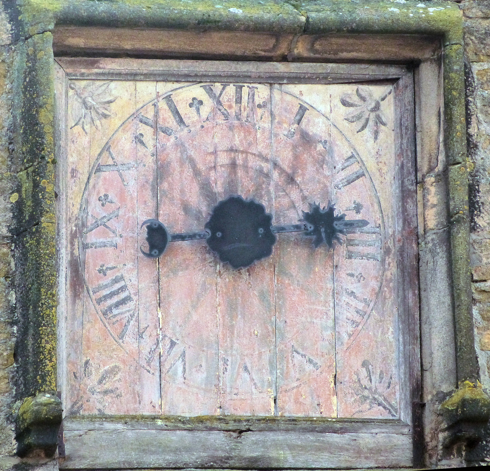 Cadran de l'horloge de l'église d'Orgelet