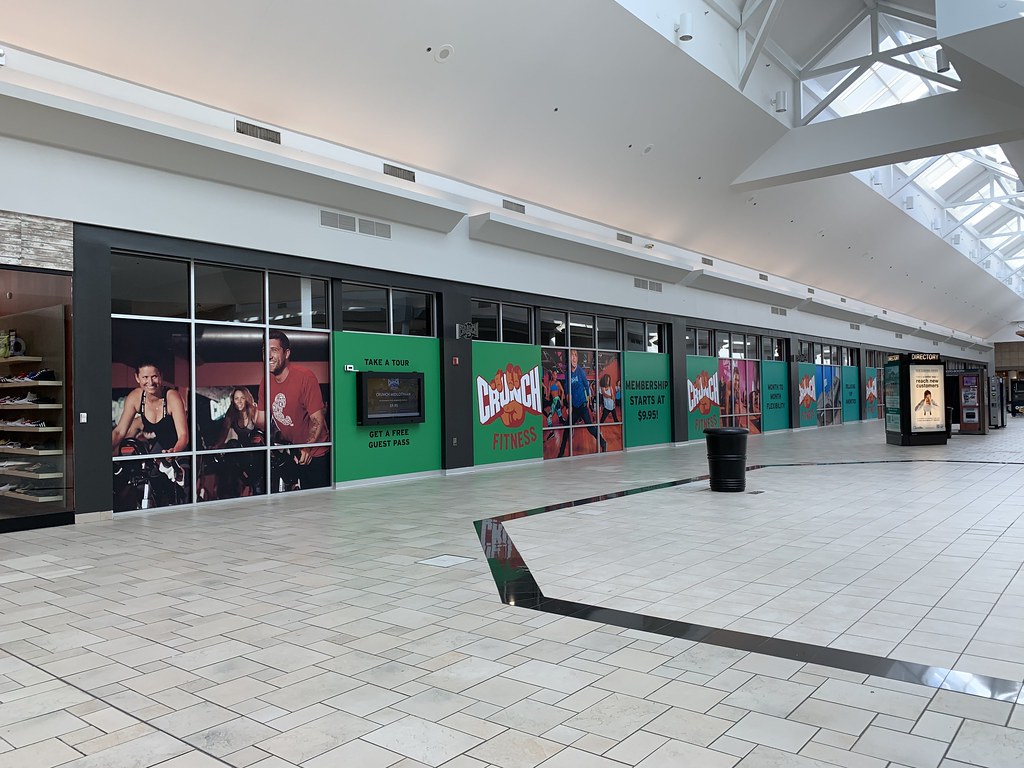 Crunch Fitness | Crunch Fitness (28,737 square feet) 11500 ...