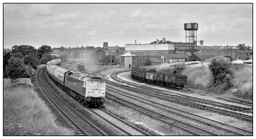 1981-0168 - 47 524, Kangaroo Spinney, Wellingborough.
