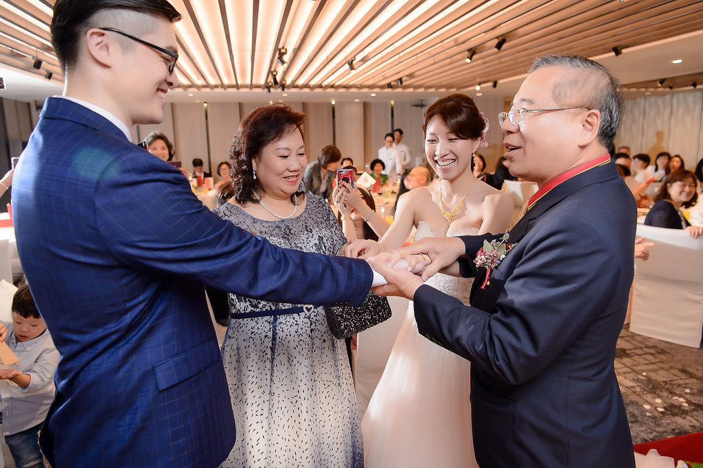 [婚禮攝影]肇鑫武君 幸福喜宴@晶華酒店-最專業的團隊完成每場完美婚禮紀錄，拍的不只好更要快! #婚禮攝影