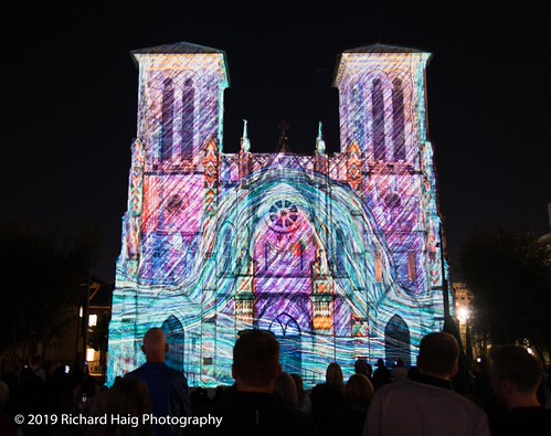 San Fernando Cathedral - laser light show | In 24 minutes, t… | Flickr
