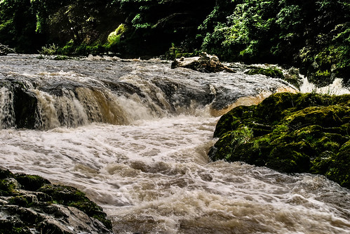 river waterfalls wales rocks trees canon maljonesphotography flickrunitedaward