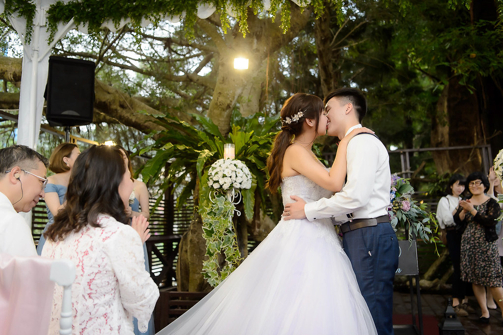[婚禮攝影]國威漢妮 文定迎娶晚宴@青青食尚花園會館-最專業的團隊完成每場完美婚禮紀錄，拍的不只好更要快! #婚禮紀錄