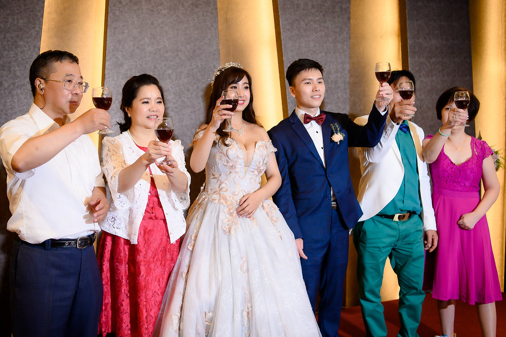 [婚禮攝影]國威漢妮 文定迎娶晚宴@青青食尚花園會館-最專業的團隊完成每場完美婚禮紀錄，拍的不只好更要快! #即拍即印