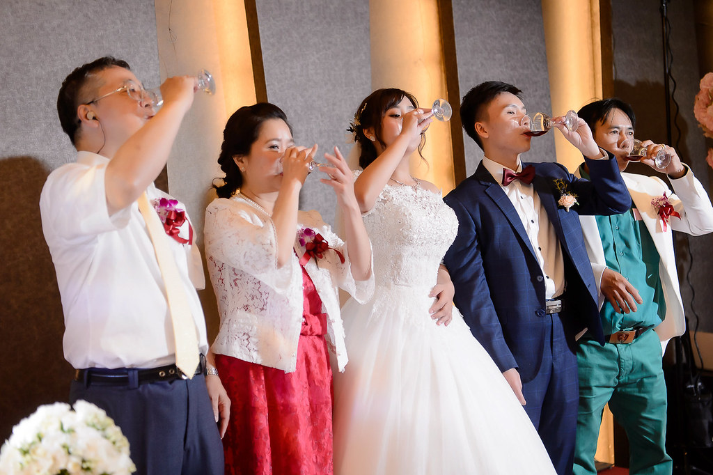 [婚禮攝影]國威漢妮 文定迎娶晚宴@青青食尚花園會館-最專業的團隊完成每場完美婚禮紀錄，拍的不只好更要快! #台北婚攝