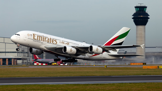 Emirates Airbus A380-842 A6-EUX