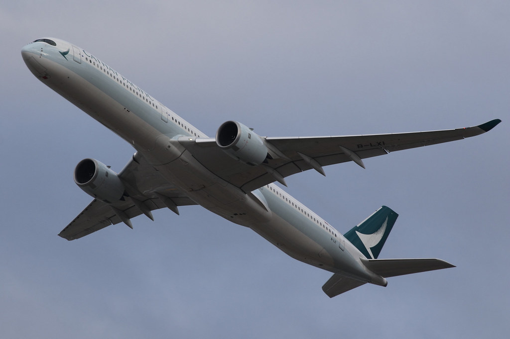 Cathay Pacific B-LXI