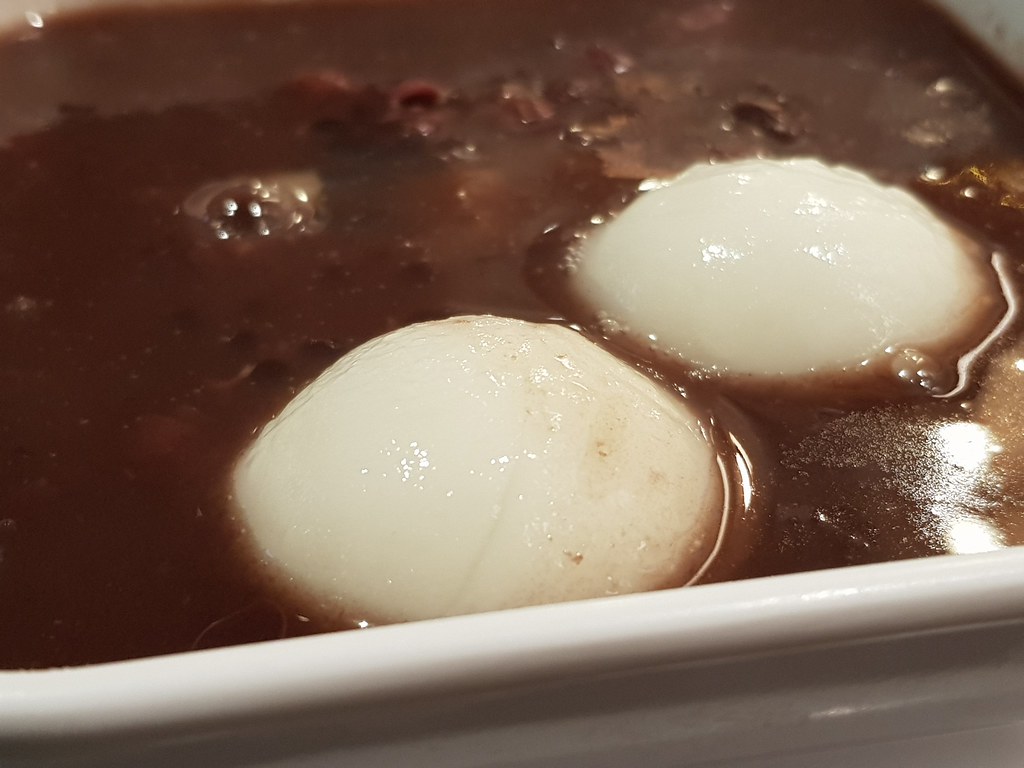 莲子红豆沙配汤圆 Red Bean Soup w/Glutinous Rice Ball rm$7.50 @ Let's Joy Cafe USJ10