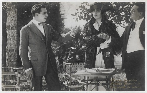 Maria Jacobini, Amleto Novelli and Oreste Bilancia in La casa di vetro (1920)