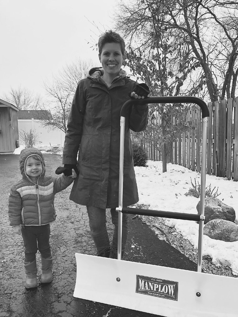 the manplow snow shovel