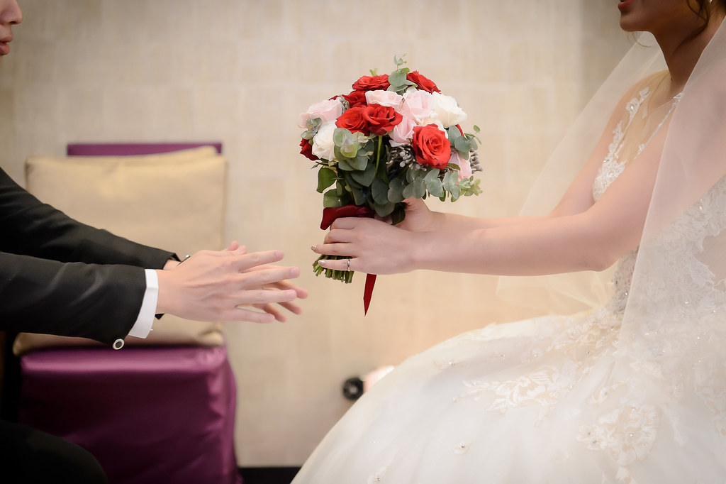 [婚禮攝影]婉鈴駿勳 文定迎娶午宴@中和華漾飯店-最專業的團隊完成每場完美婚禮紀錄，拍的不只好更要快! #婚攝作品