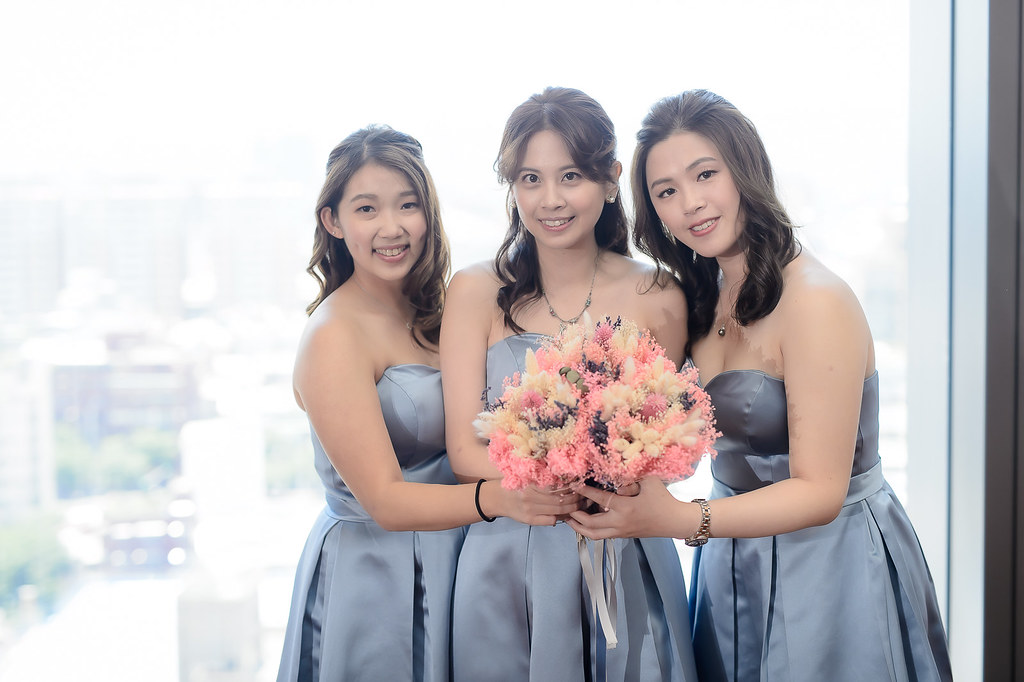[婚禮攝影]孟桓譽璇 幸福午宴@格萊天漾大飯店-最專業的團隊完成每場完美婚禮紀錄，拍的不只好更要快! #婚禮紀錄