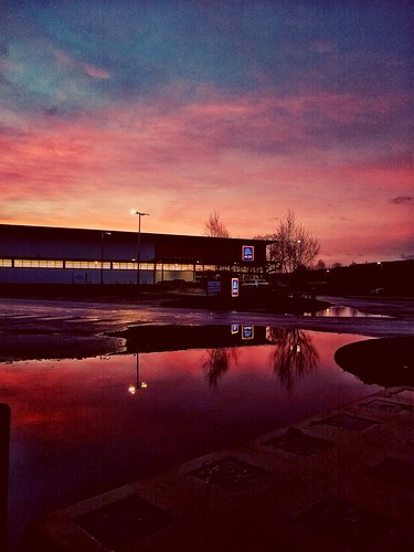 motorola g6 snapseed sunrise pink purple blue mother nature beautiful silsden sky aldi wet reflection puddle
