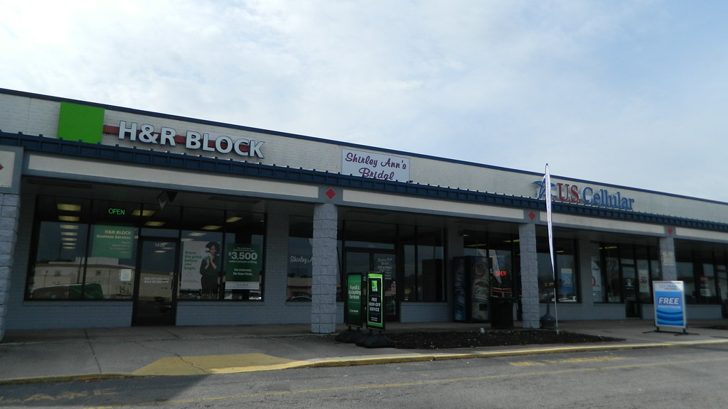 Ahoskie Commons stores