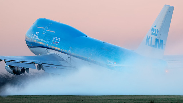PH-BFV Baoing 747-400 of KLM departing Amsterdam Airport Schiphol