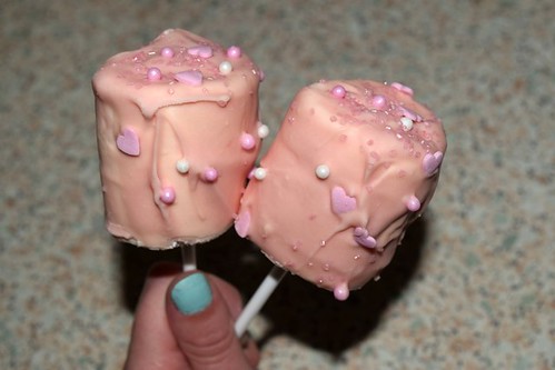 marshmallow valentine-pops