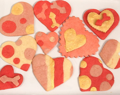 heart shaped valentine cookies