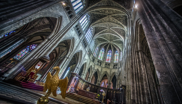 Bordeaux. Saint-André Cathedral. Interior.