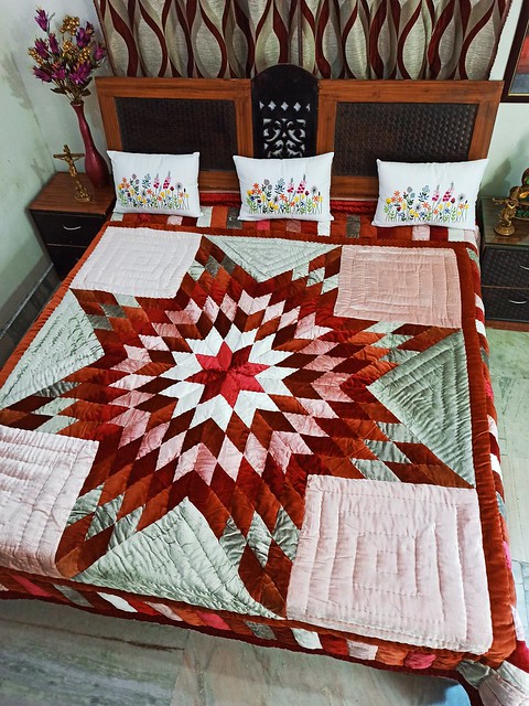Queen sized handmade handquilted quilt