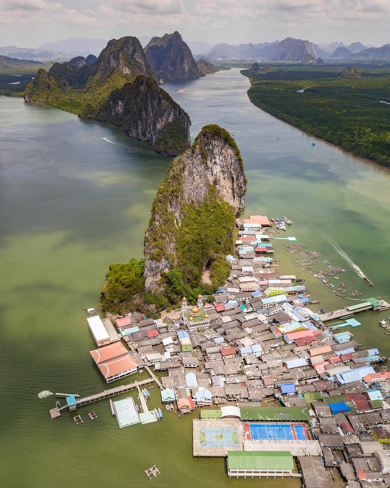 Koh-Panyi-Sea-Gypsy-Floating-Village-Thailand-mavic-0652