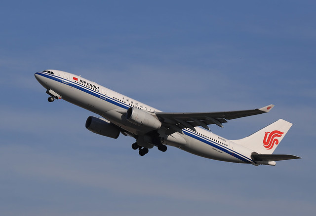 Air China / Airbus A330-243 / B-6115