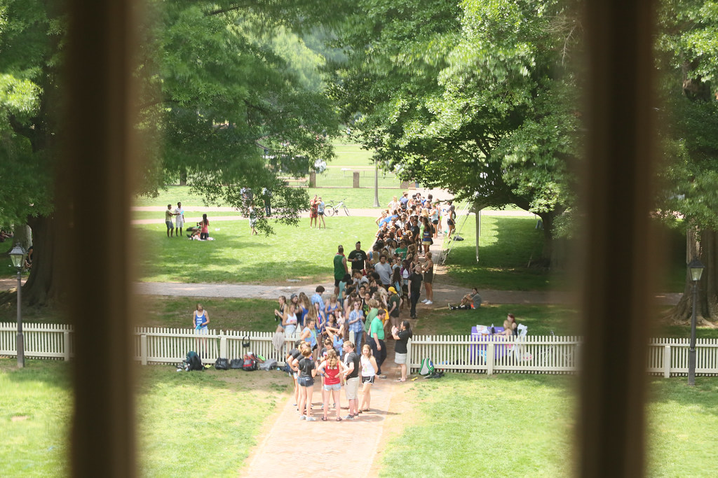 bell_ring_04282017326 | Graduating seniors participate in a … | Flickr