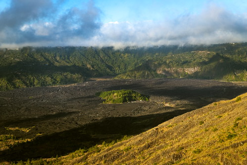 batur volcano bali indonesia sunrise sun sky clouds colors canon eos6d eos6dmk2 24105mm