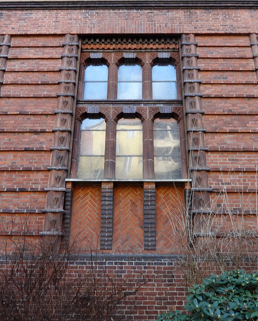 1929/30 Berlin expressionistisches Gemeinde- und Pfarrhaus katholische Gemeinde St. Marien von Carl Kühn Bergheimer Straße 1-3 in 14197 Wilmersdorf