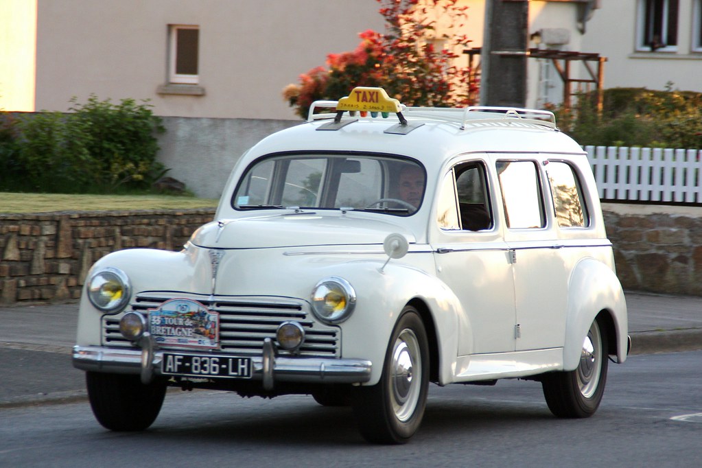 Peugeot 203 familiale (1954)