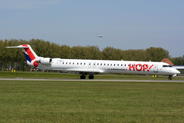 F-HMLA CRJ1000 cn 19004 HOP! 170430 Schiphol 1001