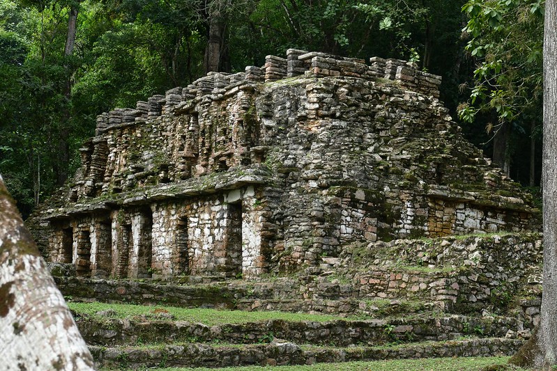 yaxchilan ruins