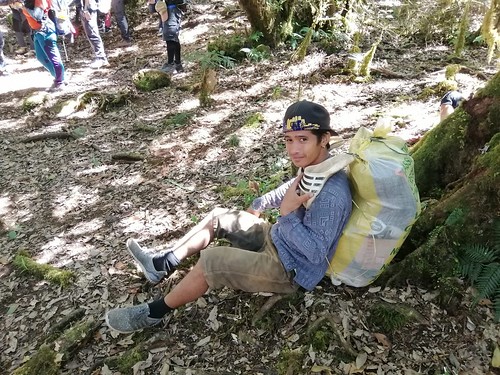 Hiking in the Philippines: Porter