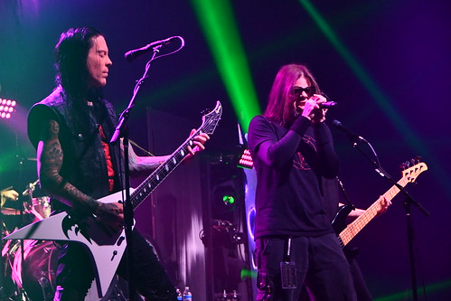 Why You Need to See Queensrÿche Live