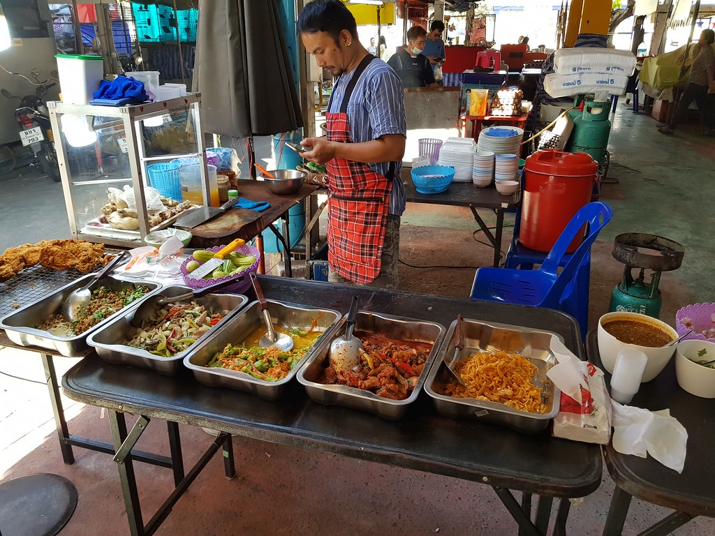 Maybe about 7-8 hawker stalls available on Sundays near the Convenient stall @ Muang Thai - Phatra Sunday morning Market, Bangkok Thailand