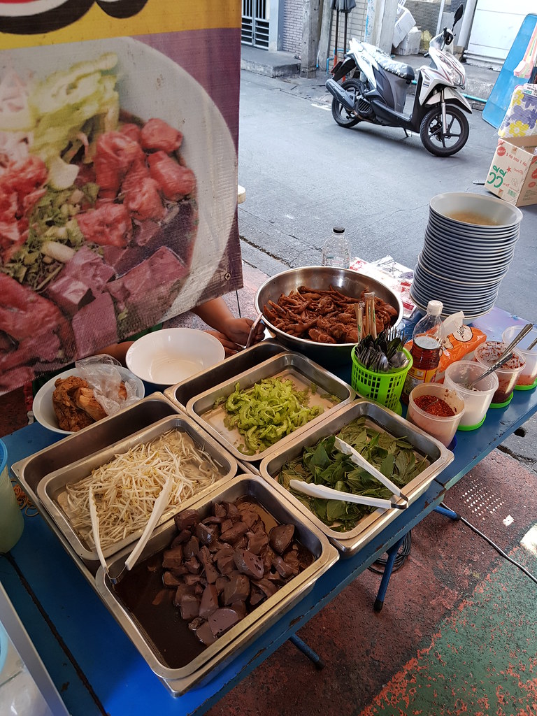 Maybe about 7-8 hawker stalls available on Sundays near the Convenient stall @ Muang Thai - Phatra Sunday morning Market, Bangkok Thailand