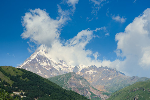 stepansminda mtskhetamtianeti georgia kazbek kazbegi mountain summit snow morning caucasus