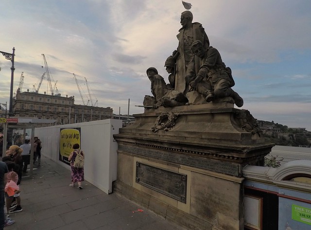 Kings Own Scottish Borderers monument, Edinburgh