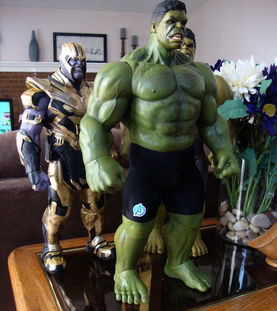 AFM's Hot Toys Armored Thanos, and a couple of Hulks 49545114036_aed1c953af_b